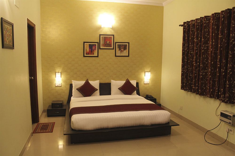 Hotel Persona International New Delhi Buitenkant foto